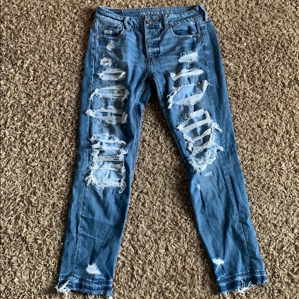 American Eagle Outfitters Distressed Tomgirl Jeans
